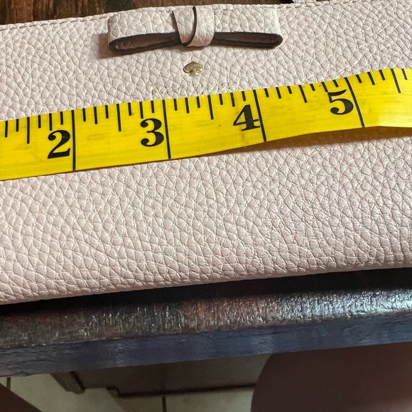 New Kate Spade Spencer Bifold Wallet - light pink with Bow. Barbie pink! - Picture 8 of 8